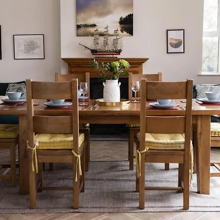 Luxury Waterfront House Vila *