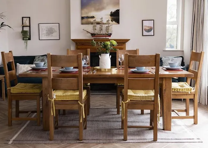 Luxury Waterfront House ヴィラ *