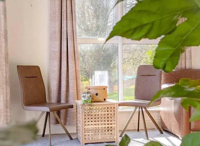 Luxury Waterfront House