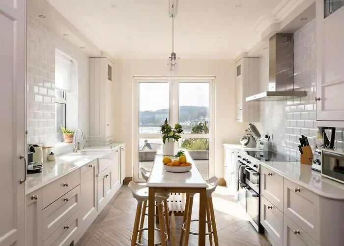 Luxury Waterfront House ヴィラ *